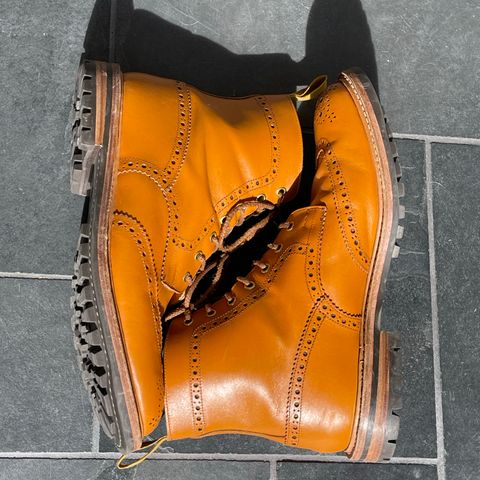 Tricker's Stow Country Boot in Acorn Antique