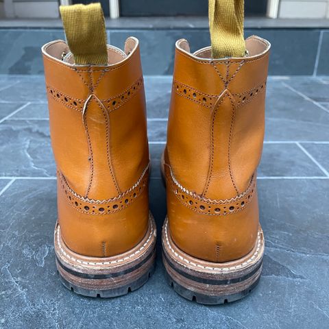 Tricker's Stow Country Boot in Acorn Antique