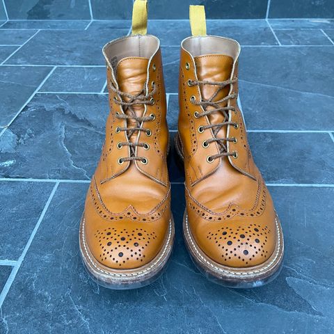 Tricker's Stow Country Boot in Acorn Antique