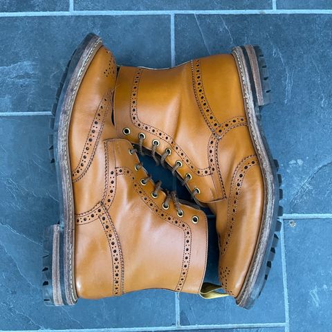 Tricker's Stow Country Boot in Acorn Antique