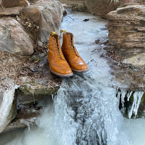 Tricker's Stow Country Boot in Acorn Antique