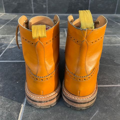 Tricker's Stow Country Boot in Acorn Antique
