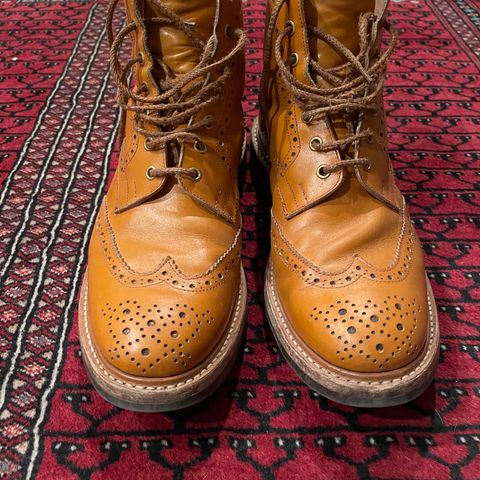 Tricker's Stow Country Boot in Acorn Antique
