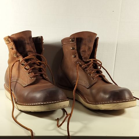 White's Foreman in Seidel Distressed Smooth