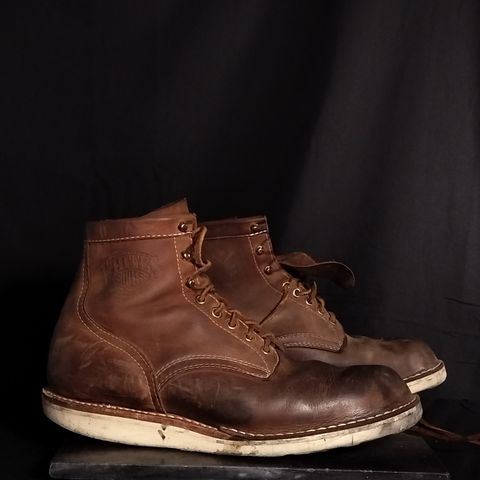 White's Foreman in Seidel Distressed Smooth