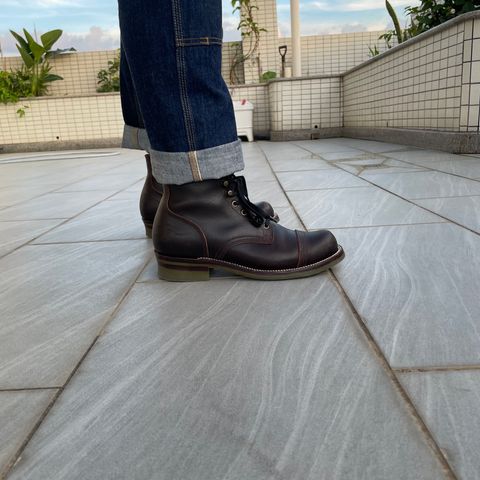 XBXS Land Boots in Horween Black Waxed Flesh