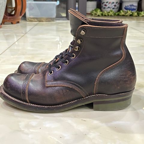 XBXS Land Boots in Horween Black Waxed Flesh
