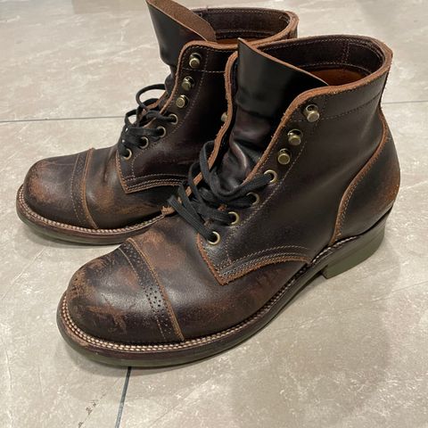 XBXS Land Boots in Horween Black Waxed Flesh