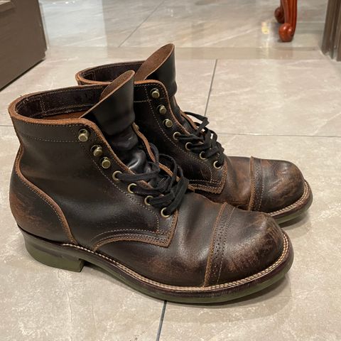 XBXS Land Boots in Horween Black Waxed Flesh