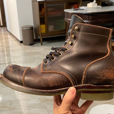 XBXS Land Boots in Horween Black Waxed Flesh