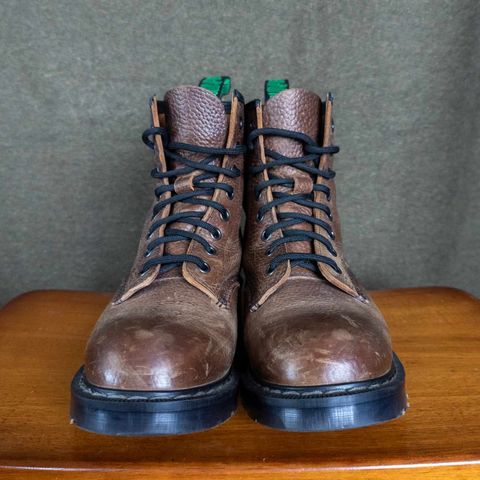 Solovair 8 Eye Derby Boot in Gaucho Brown Grain