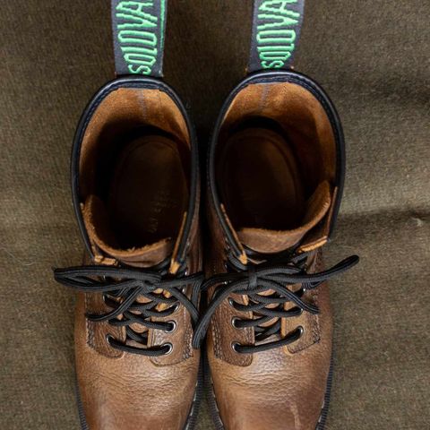 Solovair 8 Eye Derby Boot in Gaucho Brown Grain