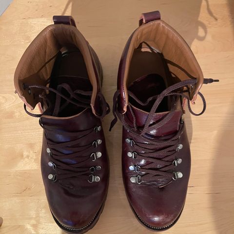 Renav HKB - 2415 in Shinki Burgundy Oiled Horsebutt