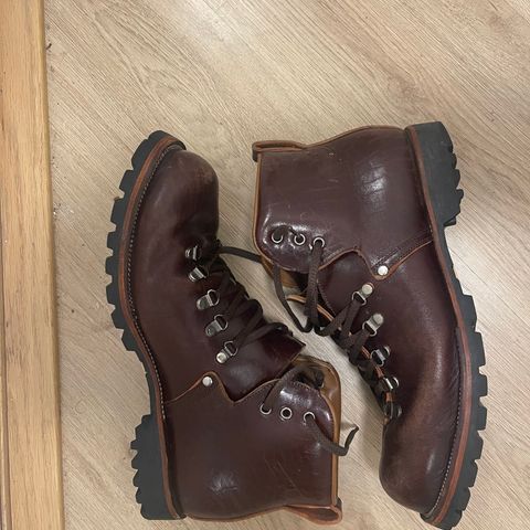 Renav HKB - 2415 in Shinki Burgundy Oiled Horsebutt
