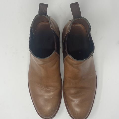 Grant Stone Chelsea Boot in Horween Natural Chromexcel