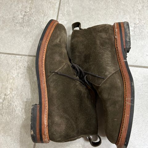 Taylor Stitch Unlisted Model in Olive Suede