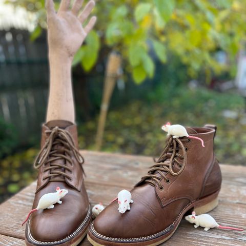 Monroe Unlisted Model in Horween Natural Chromexcel