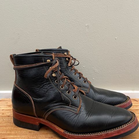 Jakkrabbits Field Boots in Shinki Black Teacore Horsebutt