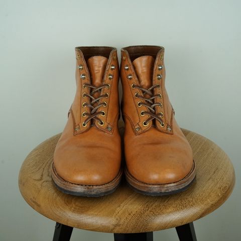 View photo of Self-Made Service Boot Model Stacy in Conceria Walpier Natural Buttero