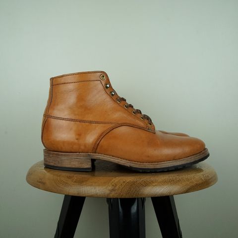 View photo of Self-Made Service Boot Model Stacy in Conceria Walpier Natural Buttero