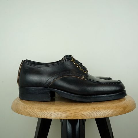 View photo of Self-Made Derby Shoe Model Laura in Corium Horsebutt Teacore Black