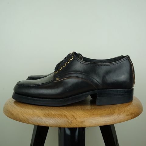 View photo of Self-Made Derby Shoe Model Laura in Corium Horsebutt Teacore Black