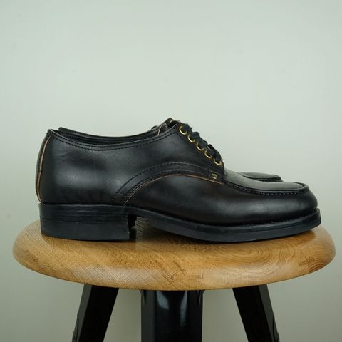 View photo of Self-Made Derby Shoe Model Laura in Corium Horsebutt Teacore Black