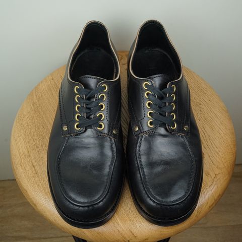 View photo of Self-Made Derby Shoe Model Laura in Corium Horsebutt Teacore Black