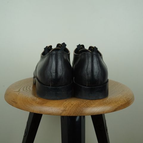 View photo of Self-Made Derby Shoe Model Laura in Corium Horsebutt Teacore Black