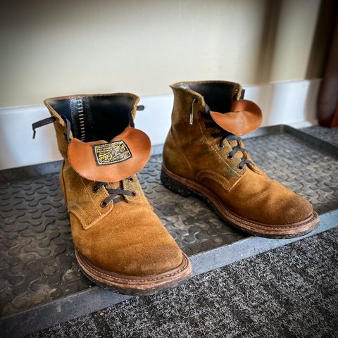 View photo of Role Club Boondockers in Rich Brown Roughout