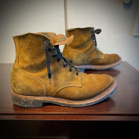 View photo of Role Club Boondockers in Rich Brown Roughout