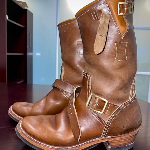 Clinch Engineer Boots 11-Inch Height in Natural Horsebutt