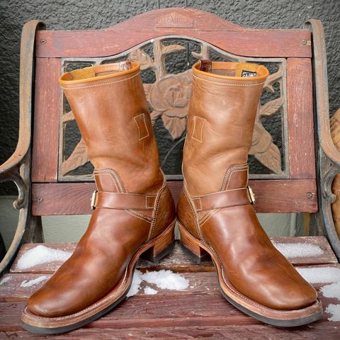 Clinch Engineer Boots 11-Inch Height in Natural Horsebutt