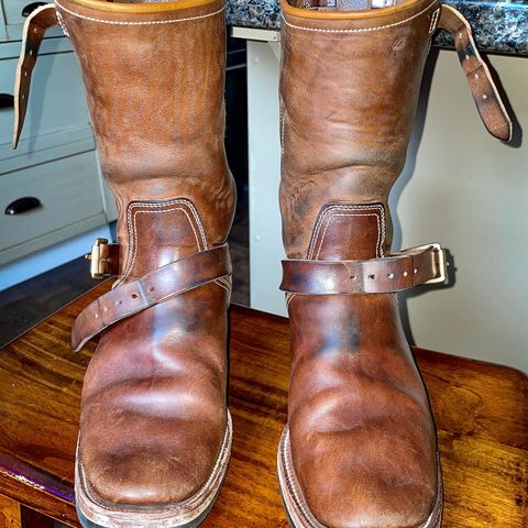 Clinch Engineer Boots 11-Inch Height in Natural Horsebutt