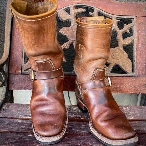Clinch Engineer Boots 11-Inch Height in Natural Horsebutt