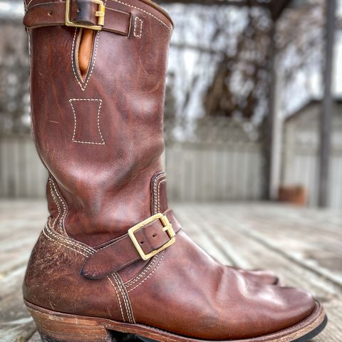 View photo of Clinch Engineer Boots 11-Inch Height in Natural Horsebutt