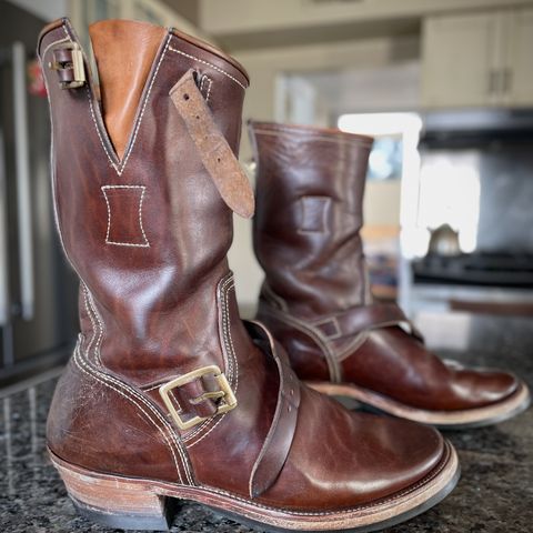 View photo of Clinch Engineer Boots 11-Inch Height in Natural Horsebutt