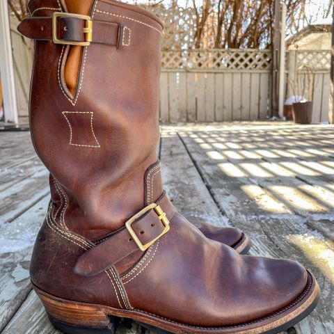 View photo of Clinch Engineer Boots 11-Inch Height in Natural Horsebutt