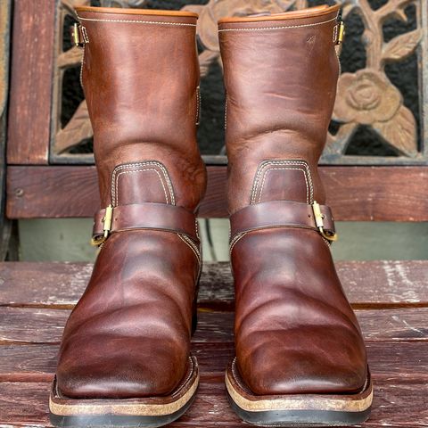 View photo of Clinch Engineer Boots 11-Inch Height in Natural Horsebutt