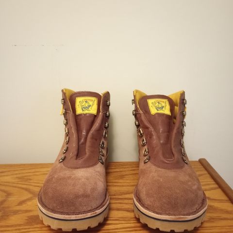 Jim Green Razorback in African Buffalo Skin