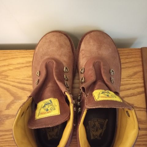 Jim Green Razorback in African Buffalo Skin