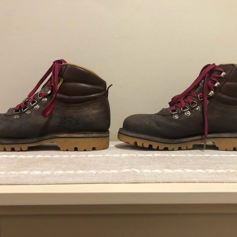 Jim Green Razorback in African Buffalo Skin
