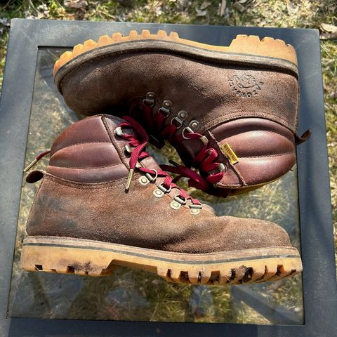 Jim Green Razorback in African Buffalo Skin