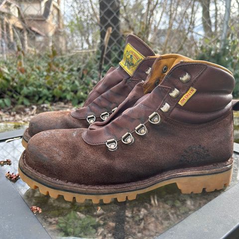 Jim Green Razorback in African Buffalo Skin