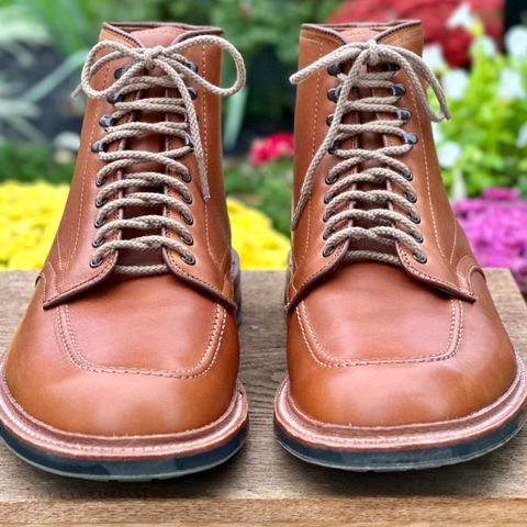 View photo of Alden X Ealdwine 40307HC Saddle Tan Fettleder Indy in Saddle Tan Calf Skin