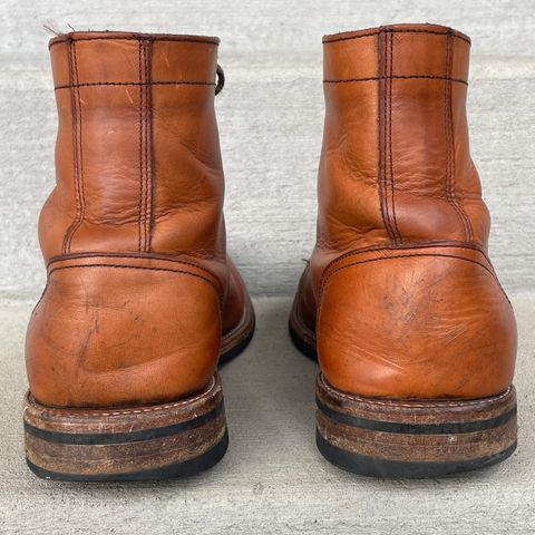 Oak Street Bootmakers Trench Boot in Tempesti Brown Overdye Camello Asportabile