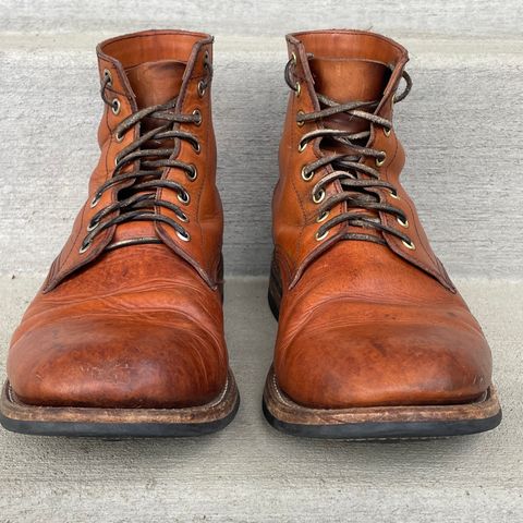 Oak Street Bootmakers Trench Boot in Tempesti Brown Overdye Camello Asportabile