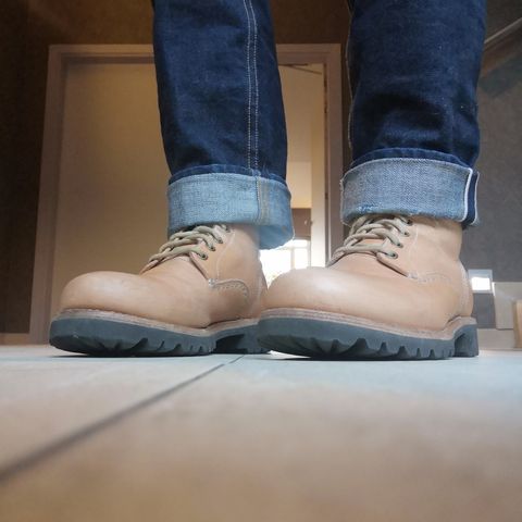 Butts and Shoulders The Worker Boots in Natural Leather