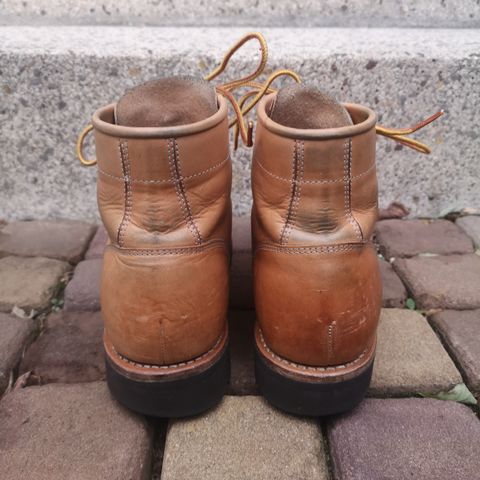 Butts and Shoulders The Worker Boots in Natural Leather