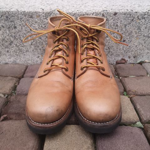 Butts and Shoulders The Worker Boots in Natural Leather